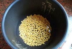 孕妇可以吃芝麻豆浆吗,芝麻豆浆的适宜与营养解析